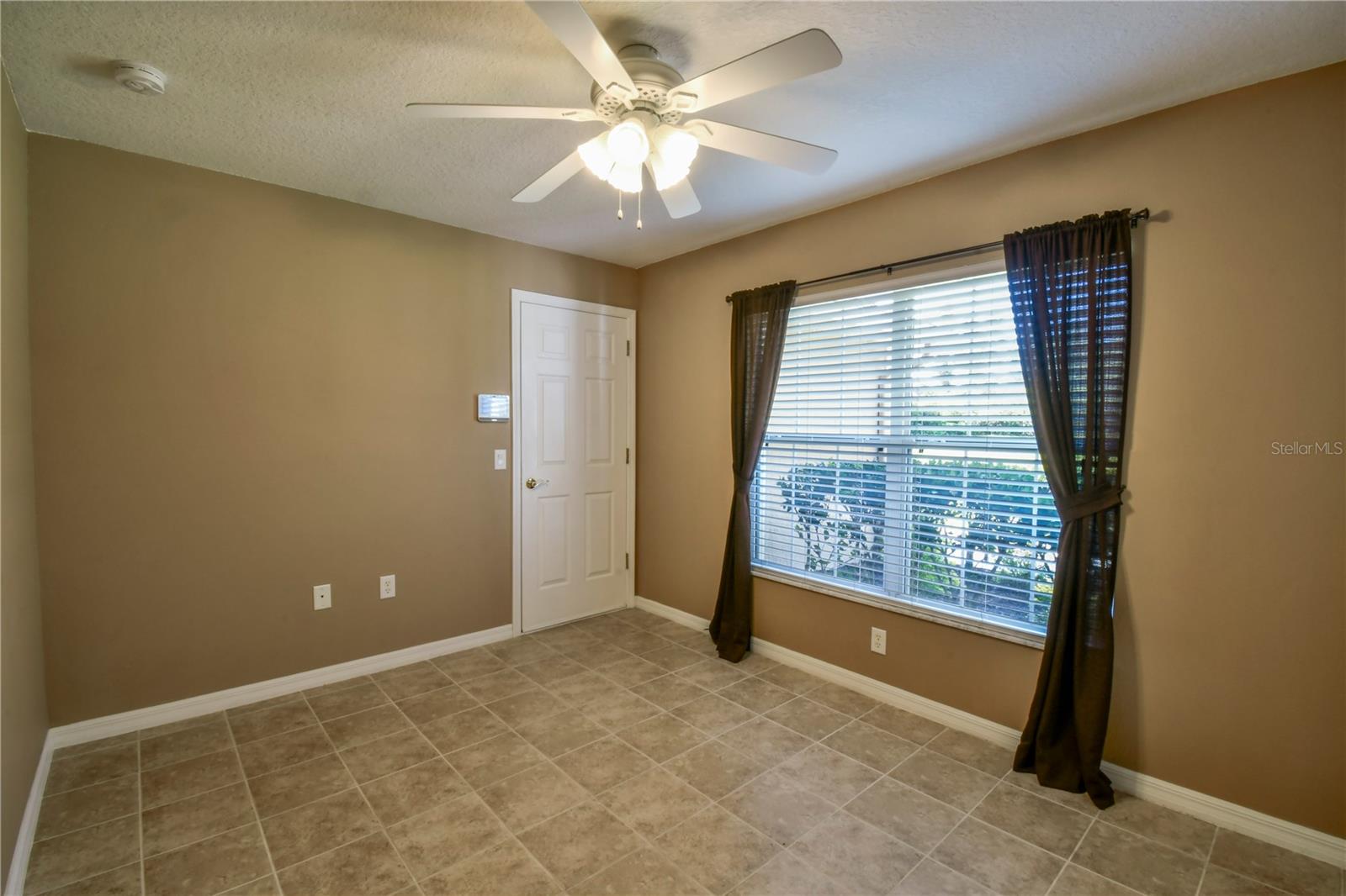 Image 36 of 87 For 15305 Shady Lane