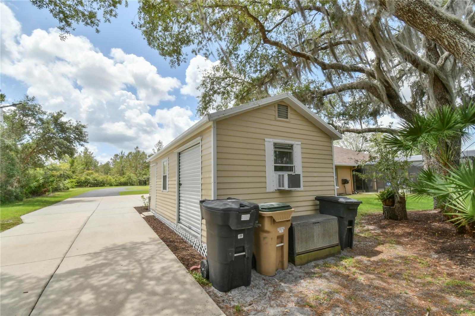 Image 50 of 87 For 15305 Shady Lane