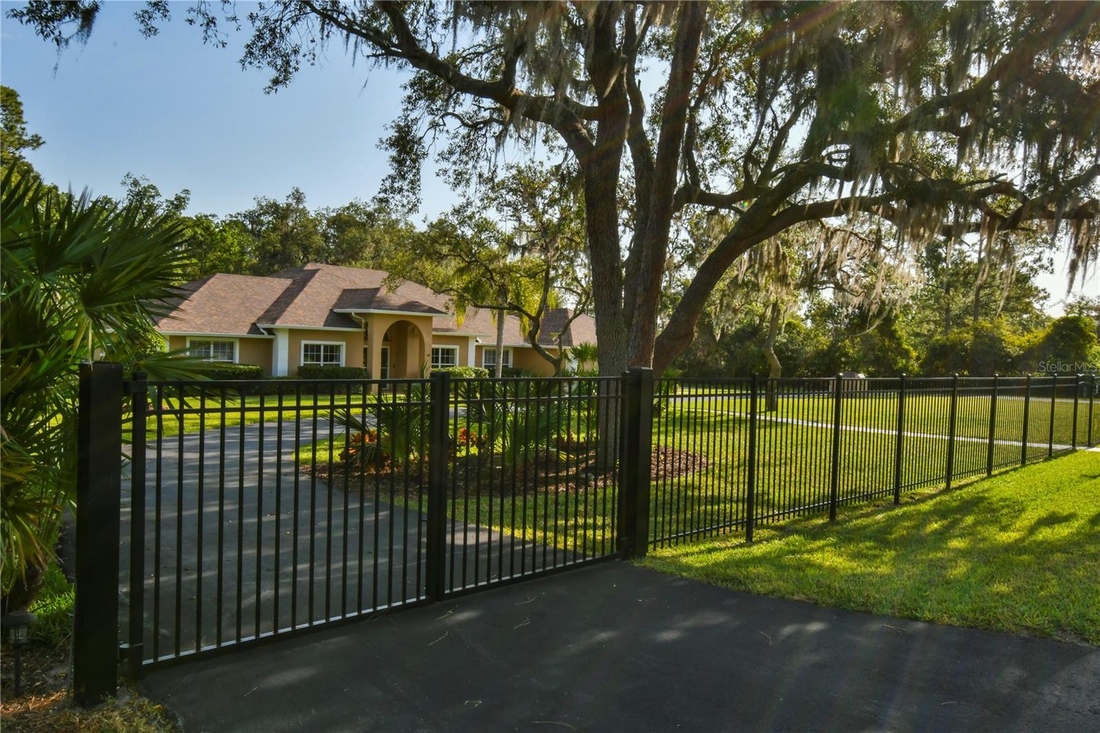 Image 53 of 87 For 15305 Shady Lane
