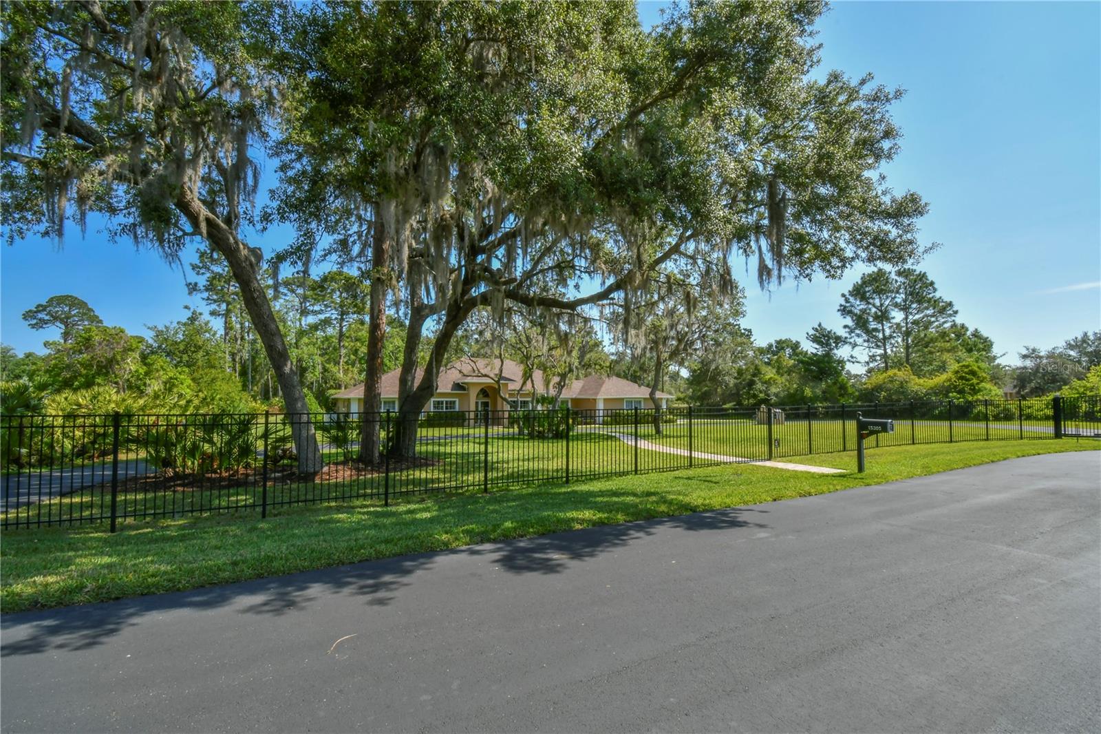 Image 55 of 87 For 15305 Shady Lane