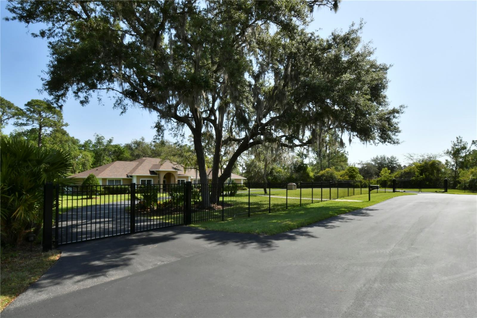Image 57 of 87 For 15305 Shady Lane