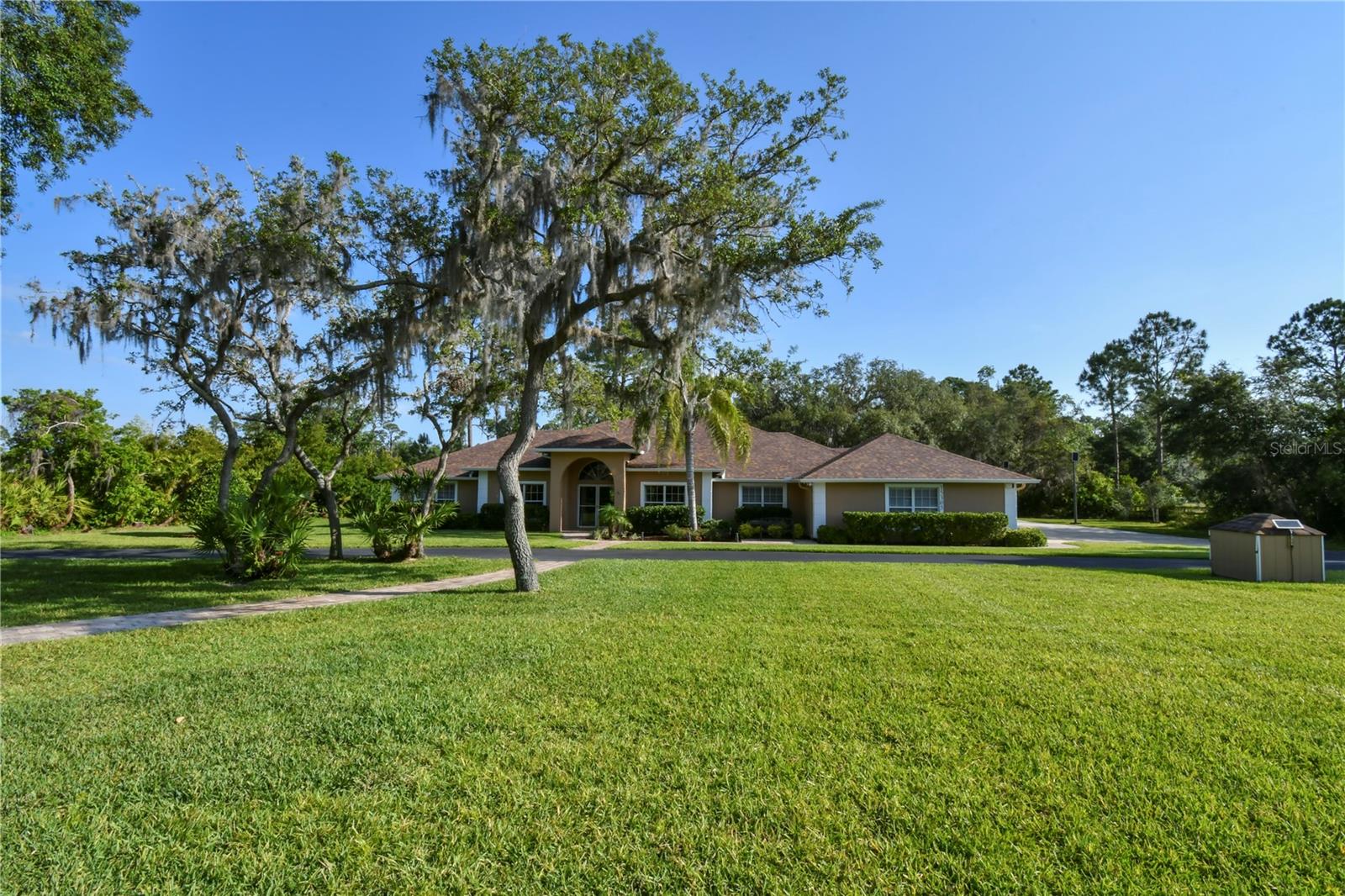 Image 61 of 87 For 15305 Shady Lane