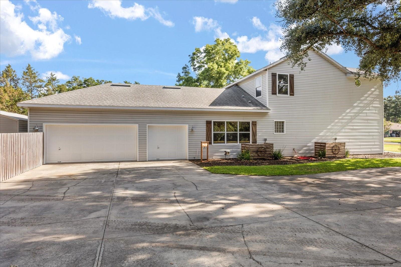 Image 16 of 56 For 32615 Windy Oak Street
