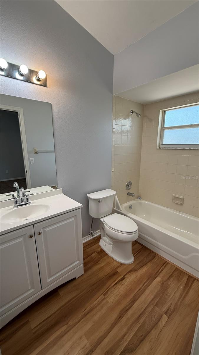 Image 18 of 27 For 310 Sunvista Court