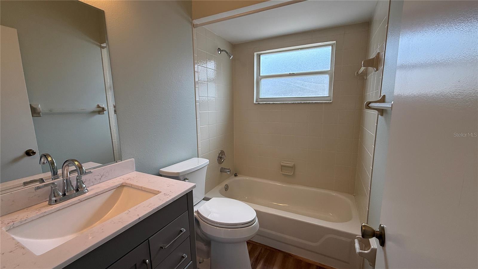 Image 23 of 27 For 310 Sunvista Court