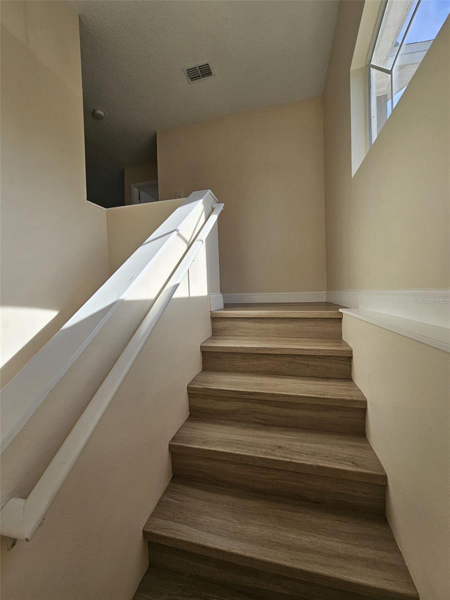 Image 23 of 32 For 14667 Laguna Beach Circle