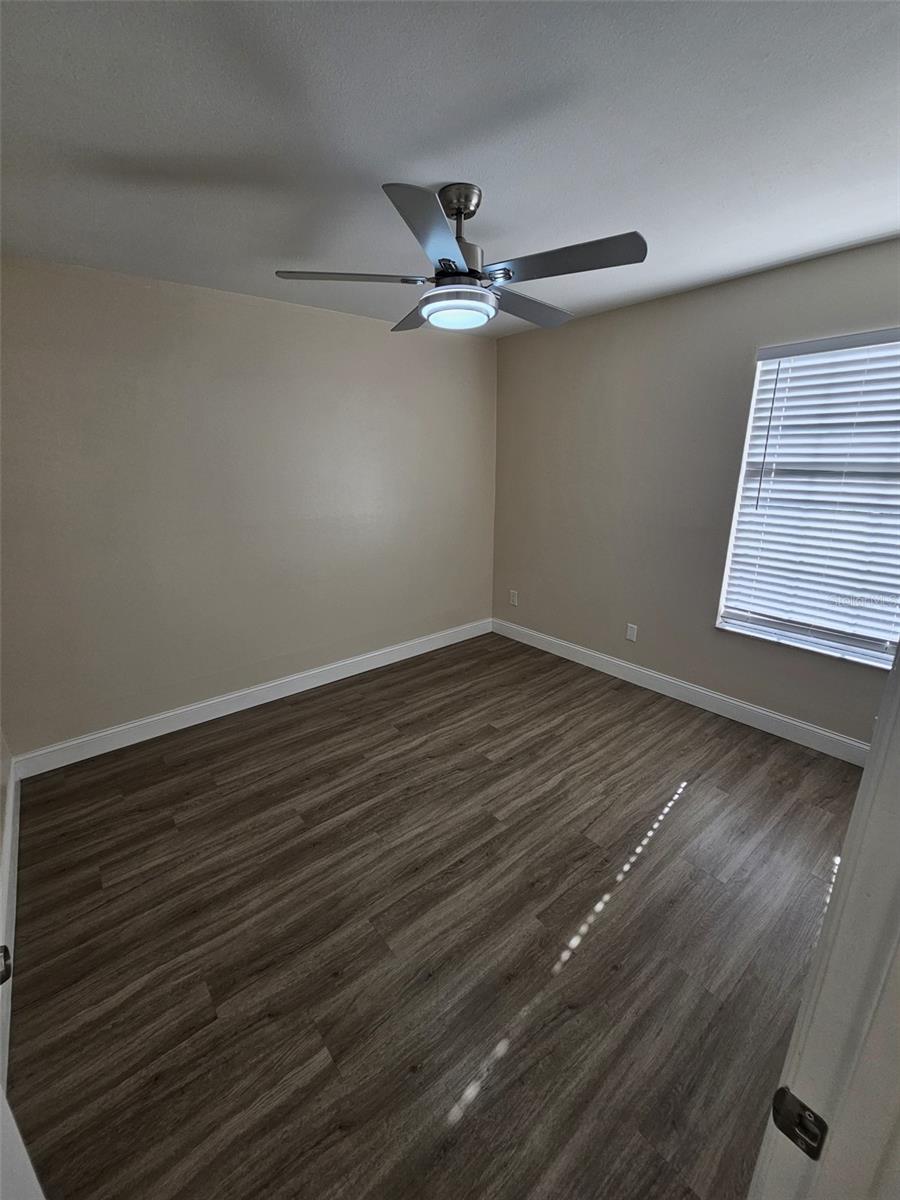 Image 25 of 32 For 14667 Laguna Beach Circle