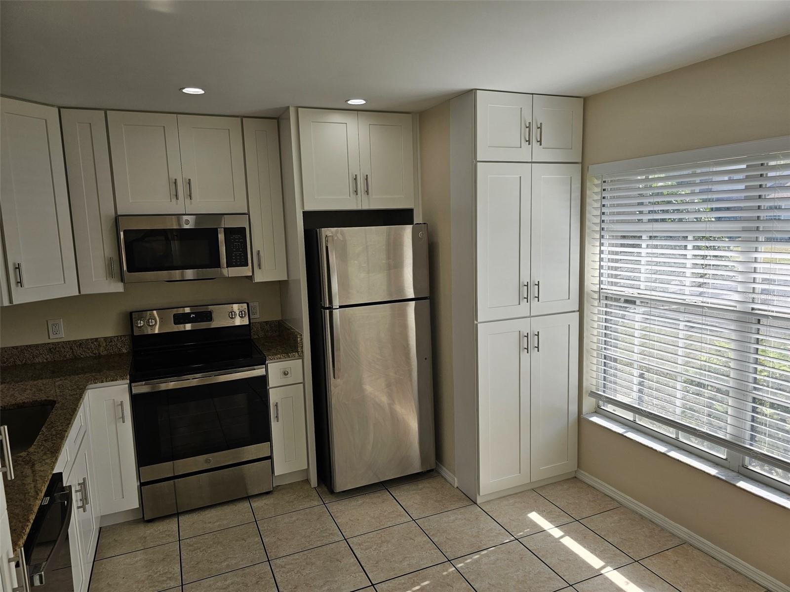 Image 3 of 32 For 14667 Laguna Beach Circle
