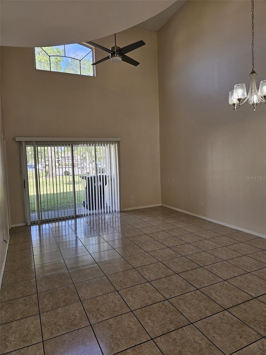 Image 8 of 32 For 14667 Laguna Beach Circle
