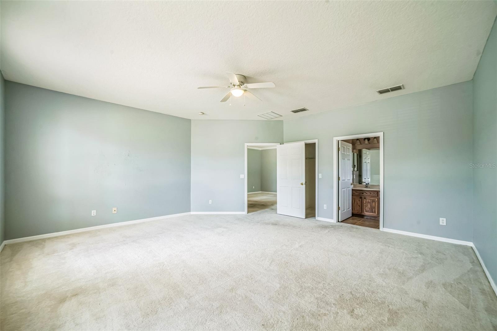 Image 21 of 53 For 807 Ayden Oak Lane