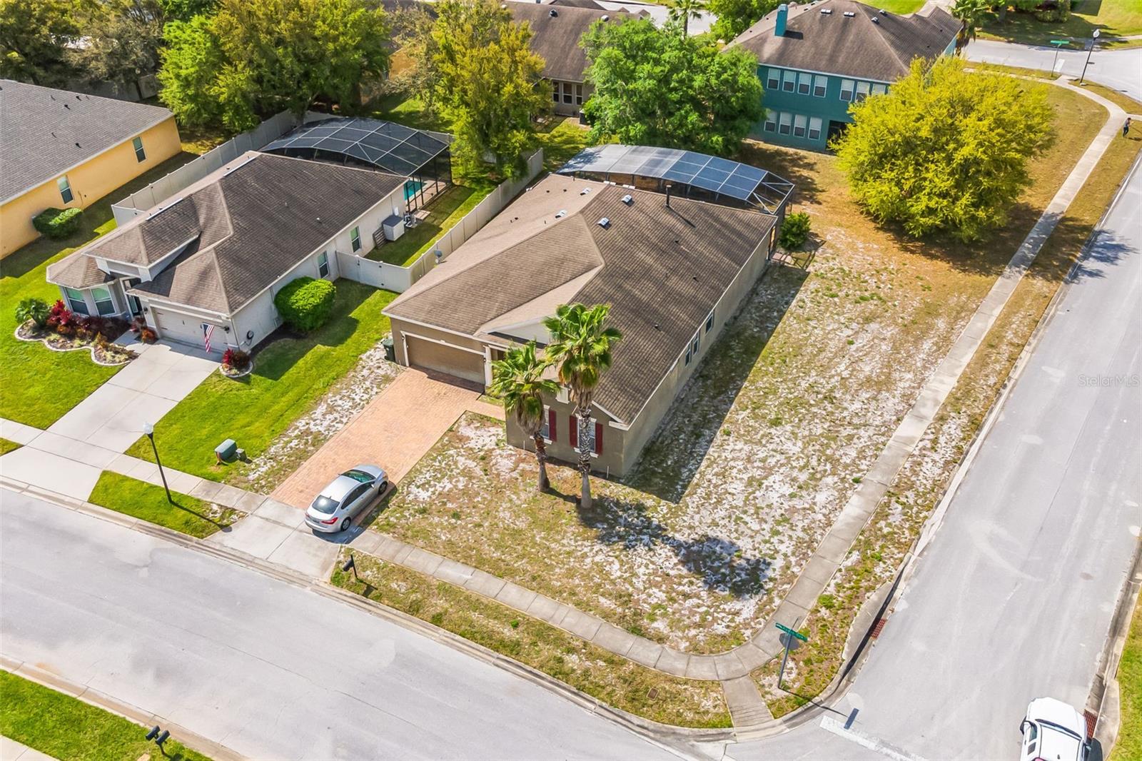 Image 3 of 53 For 807 Ayden Oak Lane