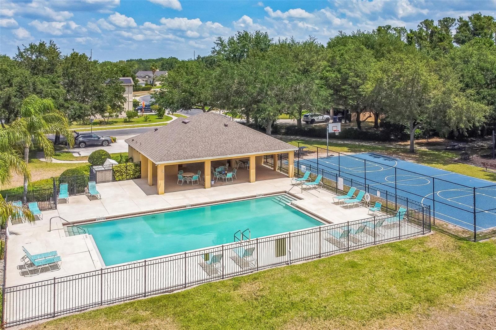 Image 44 of 53 For 807 Ayden Oak Lane