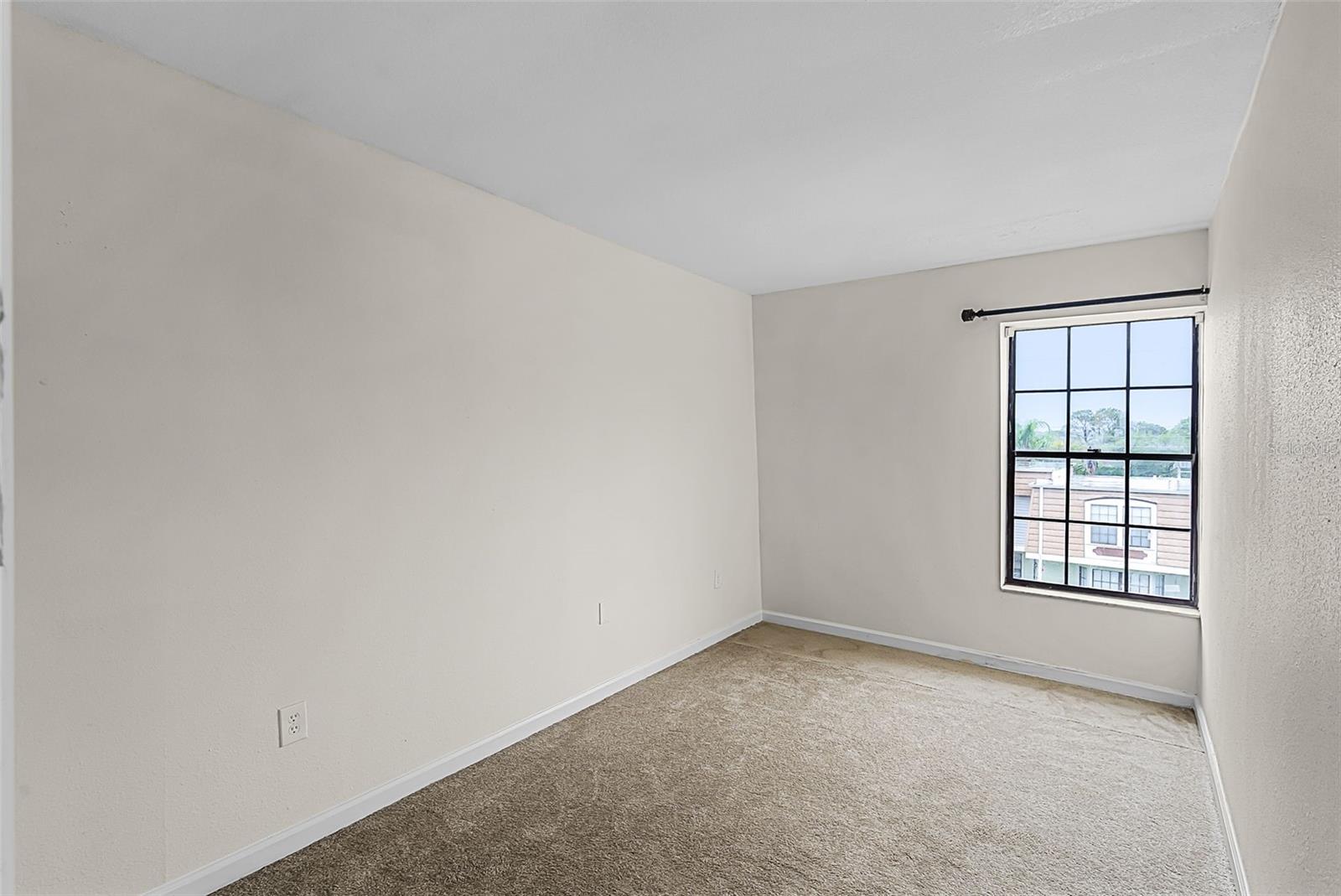 Image 13 of 22 For 6095 Village Circle 6095