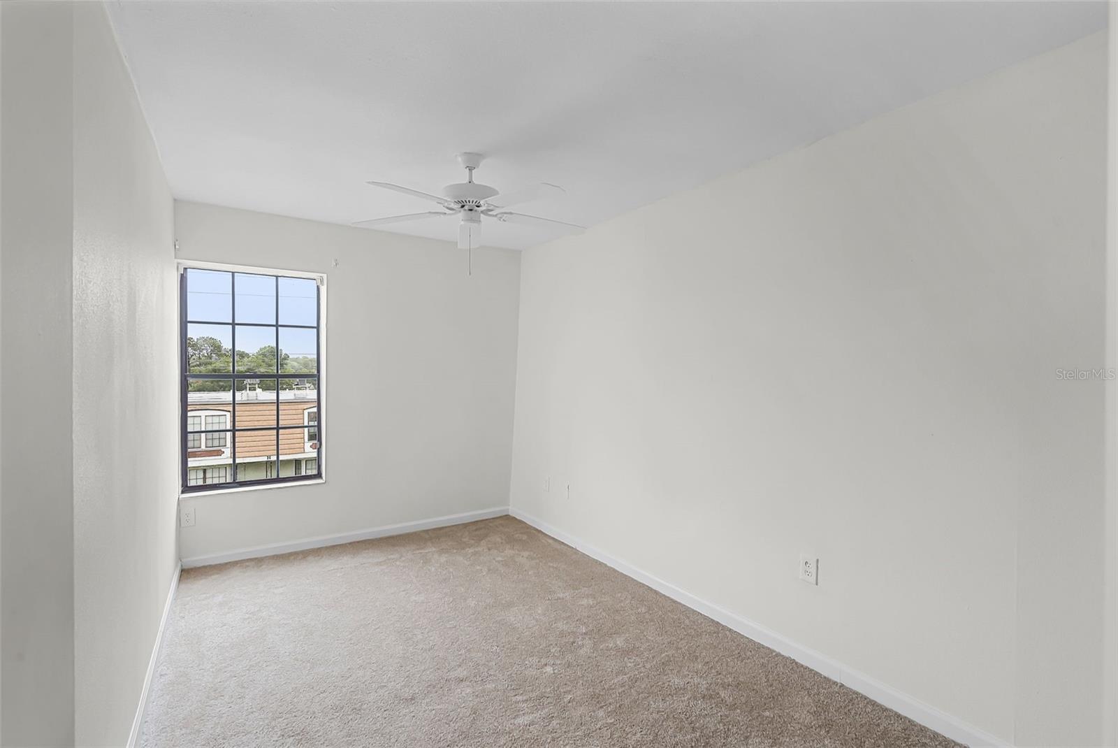 Image 14 of 22 For 6095 Village Circle 6095