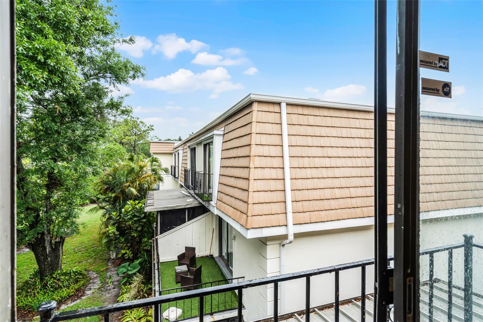 Image 16 of 22 For 6095 Village Circle 6095
