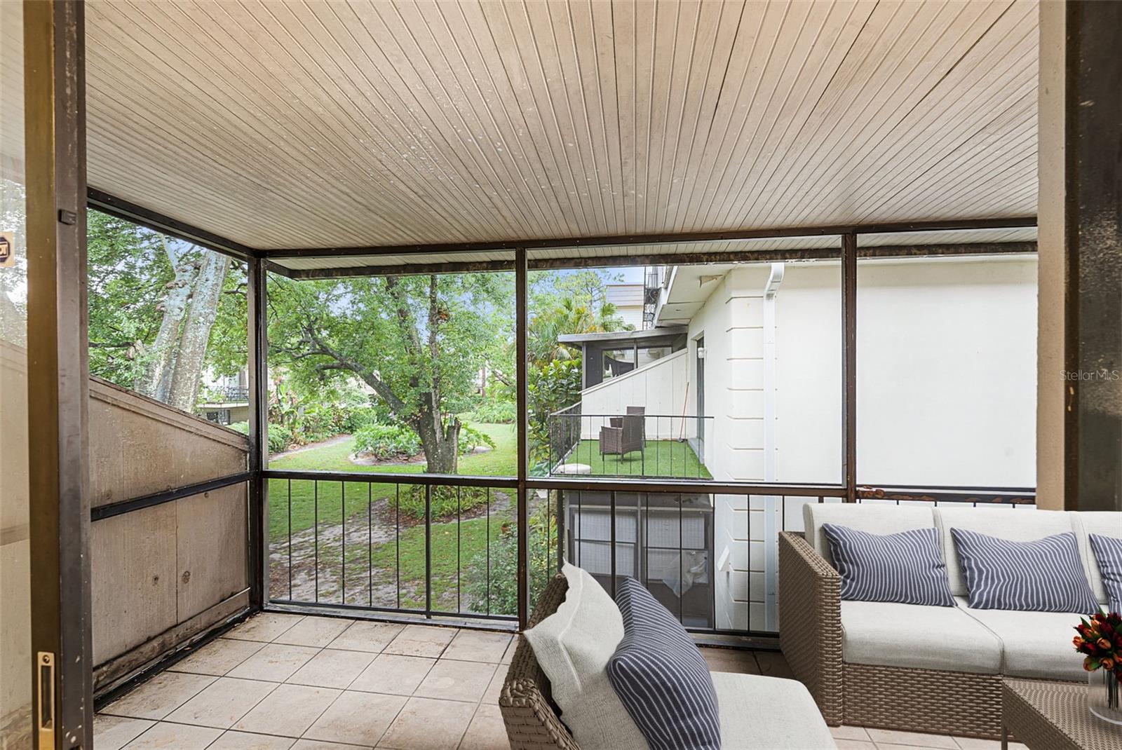 Image 17 of 22 For 6095 Village Circle 6095