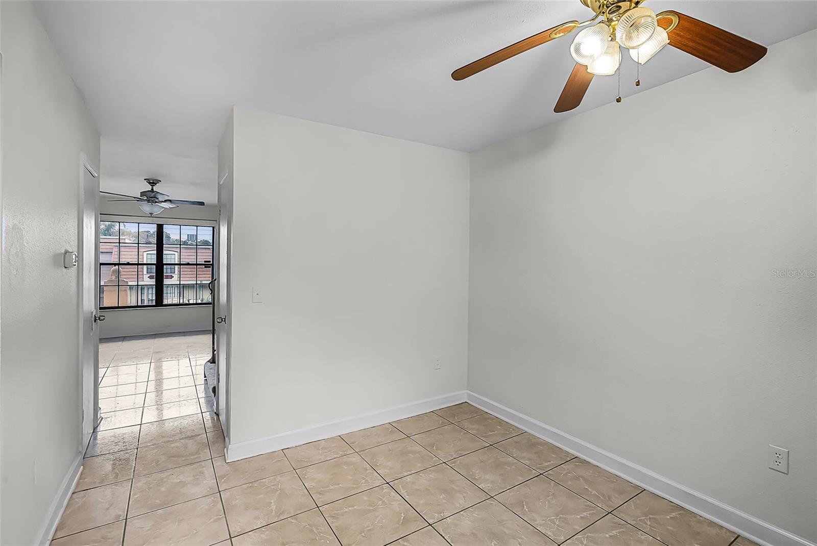 Image 7 of 22 For 6095 Village Circle 6095