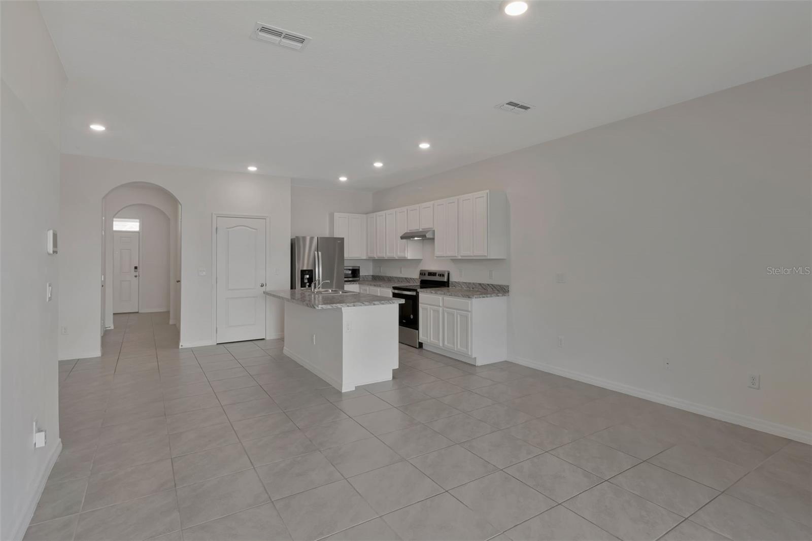 Image 10 of 39 For 1089 Blue Jay Drive