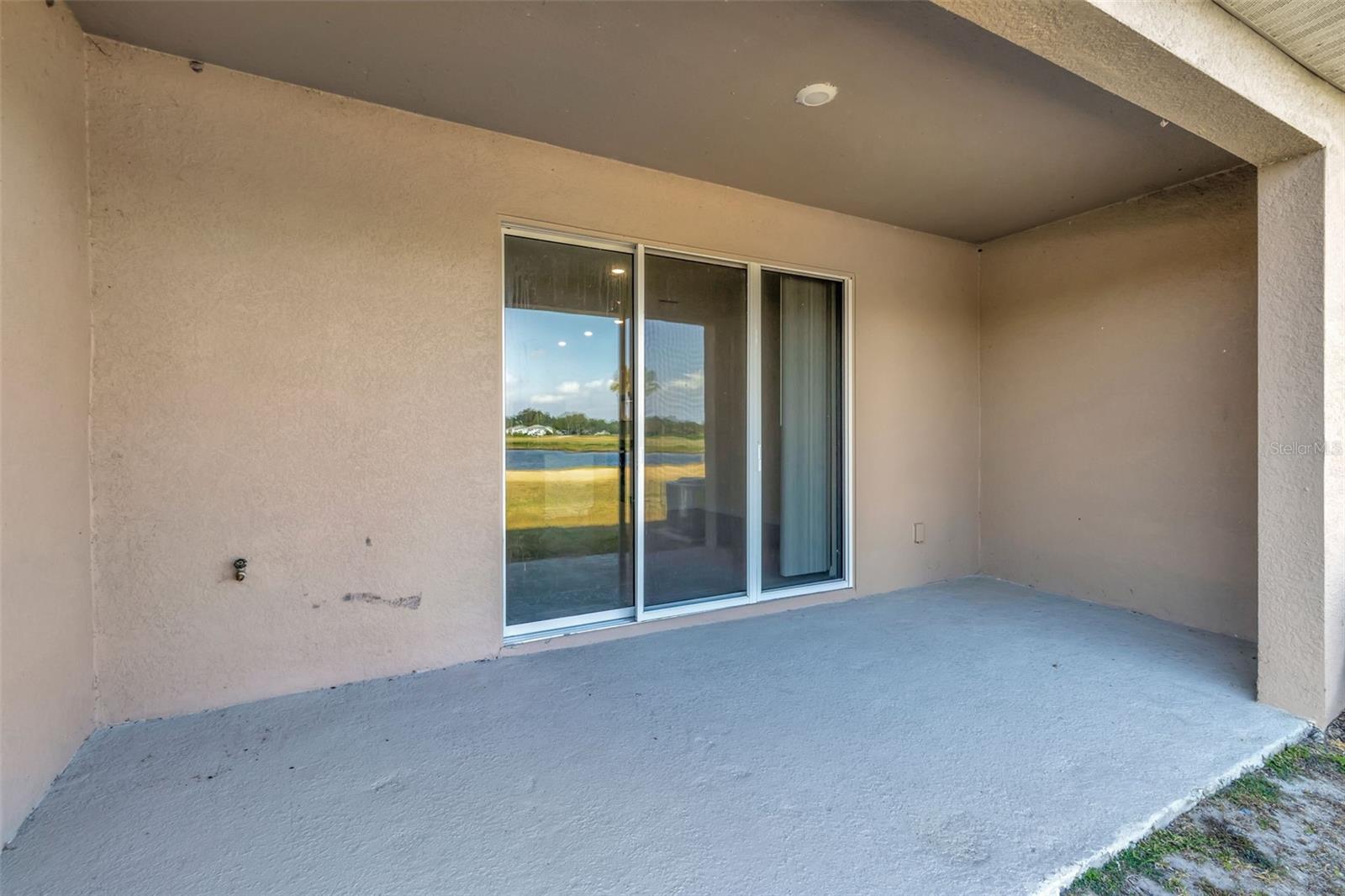 Image 14 of 39 For 1089 Blue Jay Drive