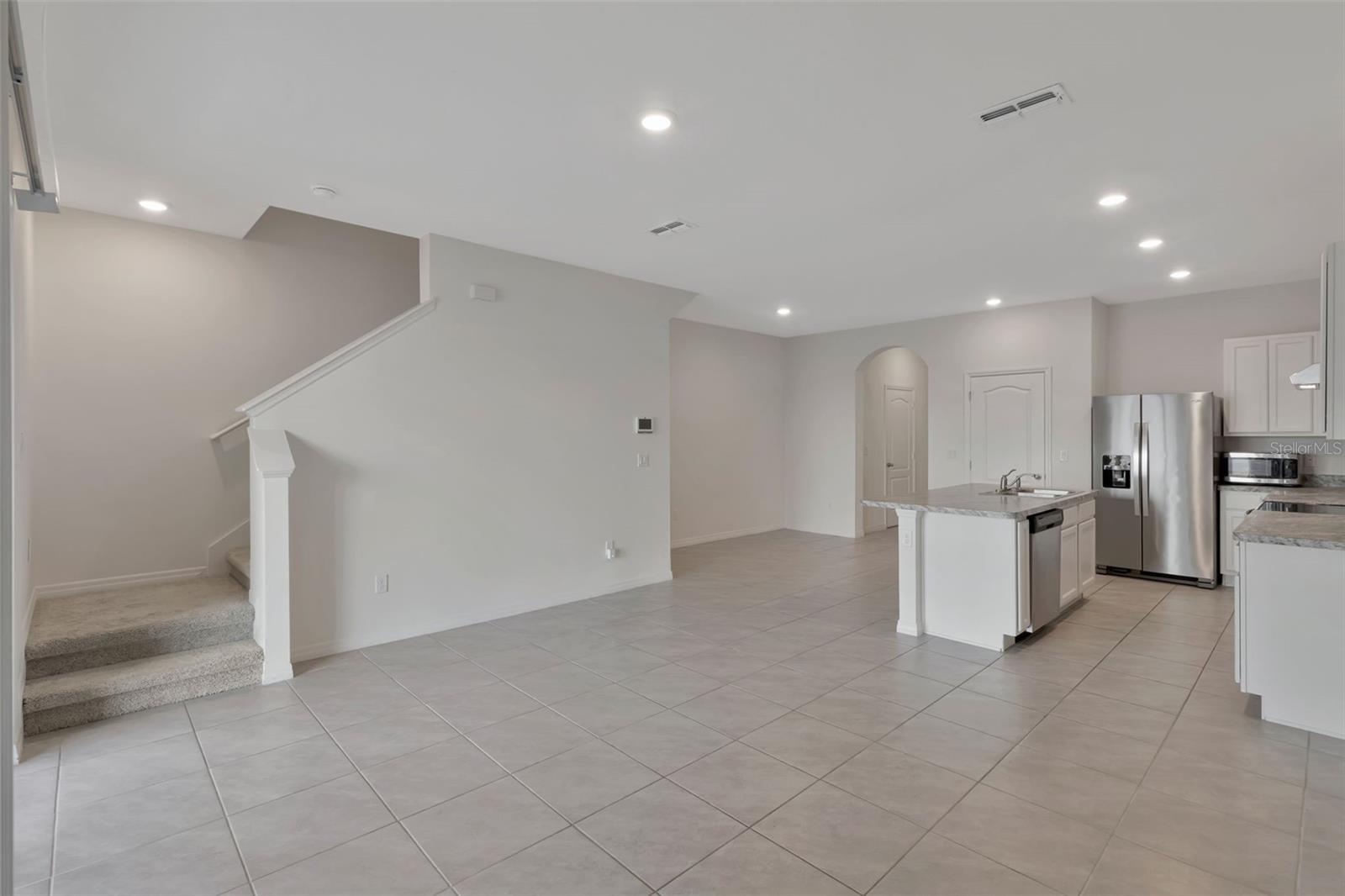 Image 17 of 39 For 1089 Blue Jay Drive