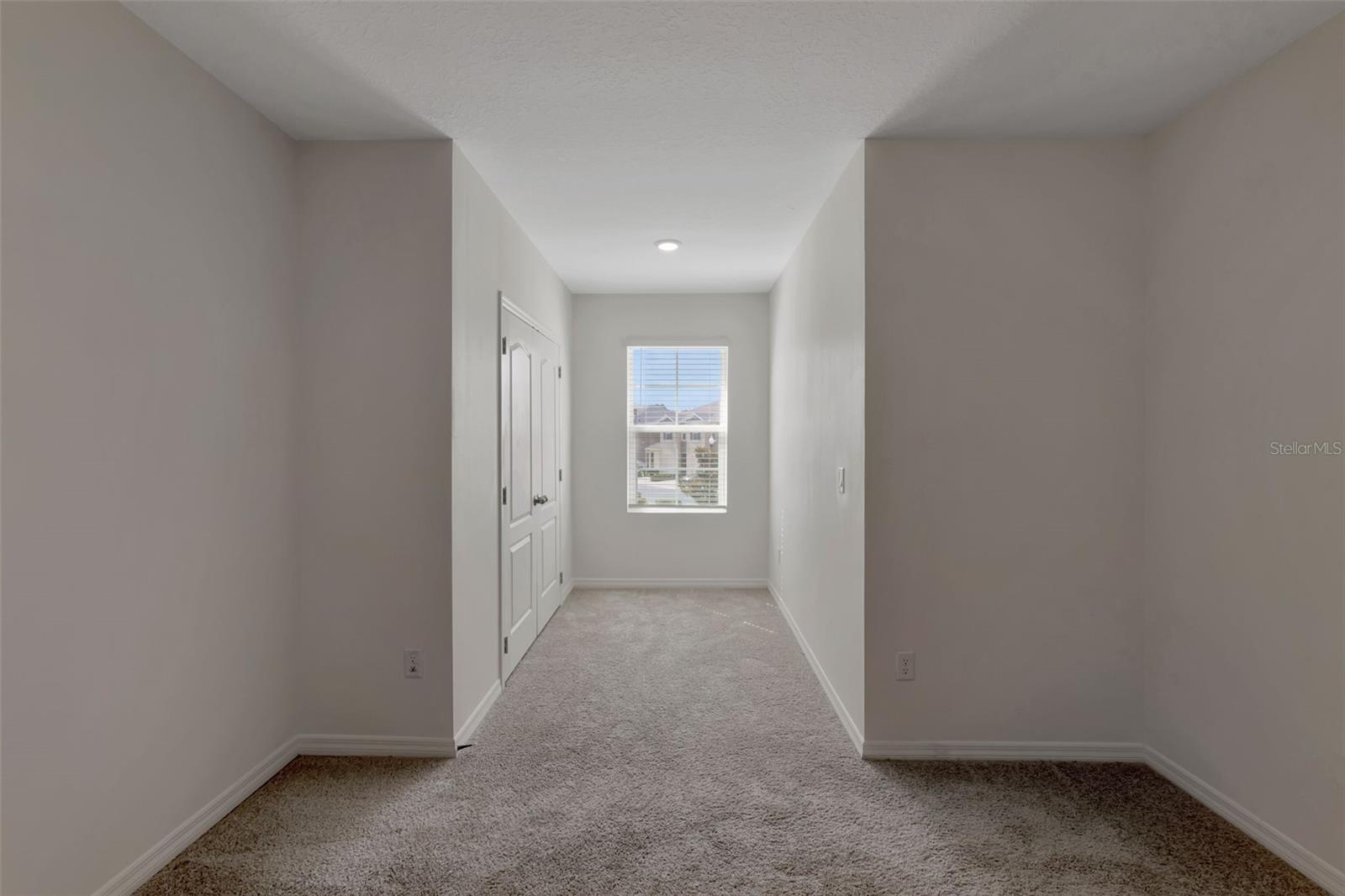 Image 23 of 39 For 1089 Blue Jay Drive