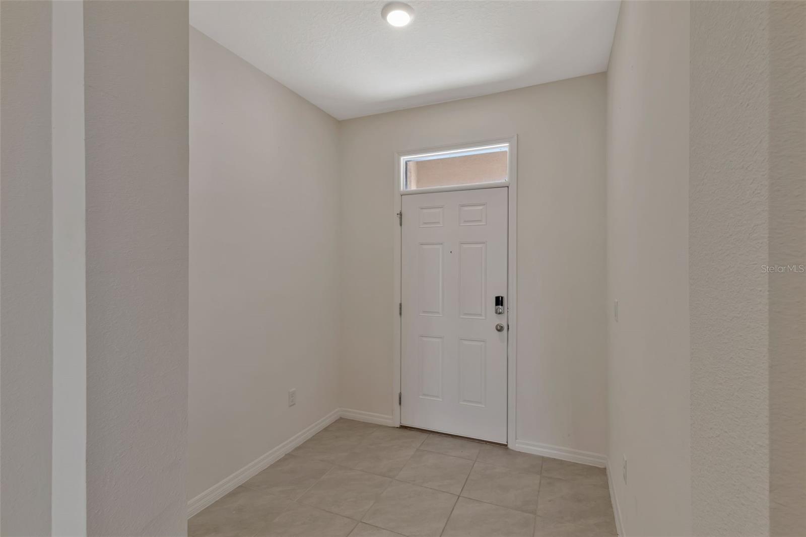 Image 5 of 39 For 1089 Blue Jay Drive