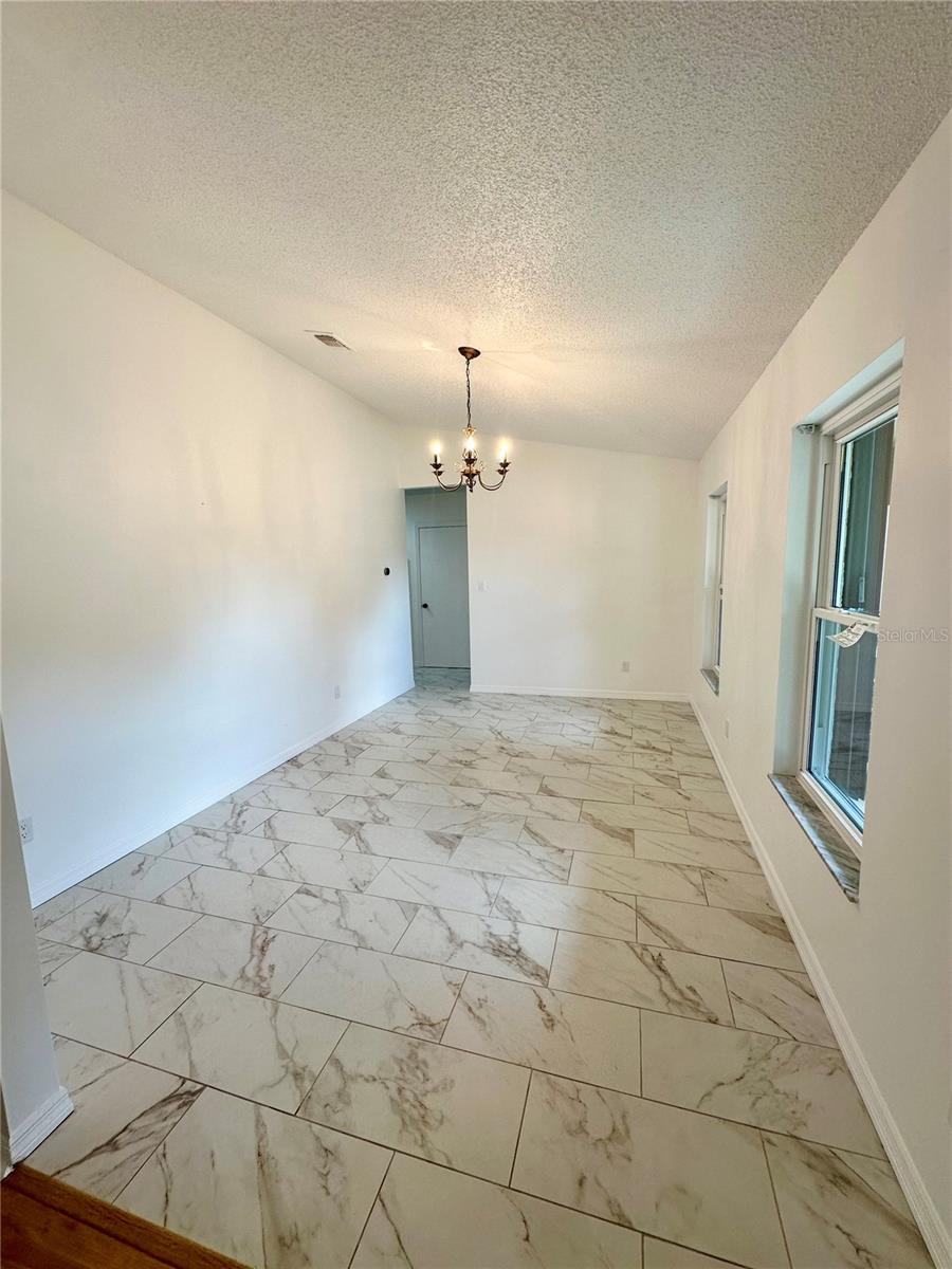 Image 13 of 34 For 1906 Long Pond Drive