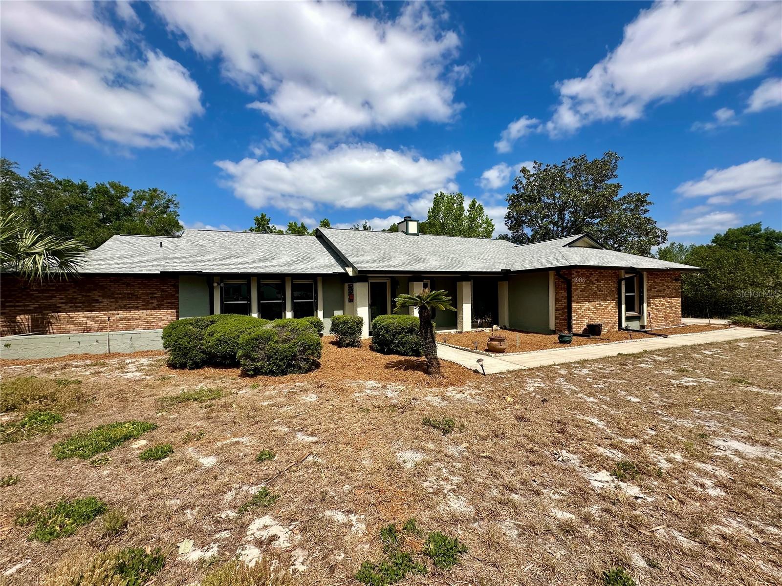 Image 2 of 34 For 1906 Long Pond Drive