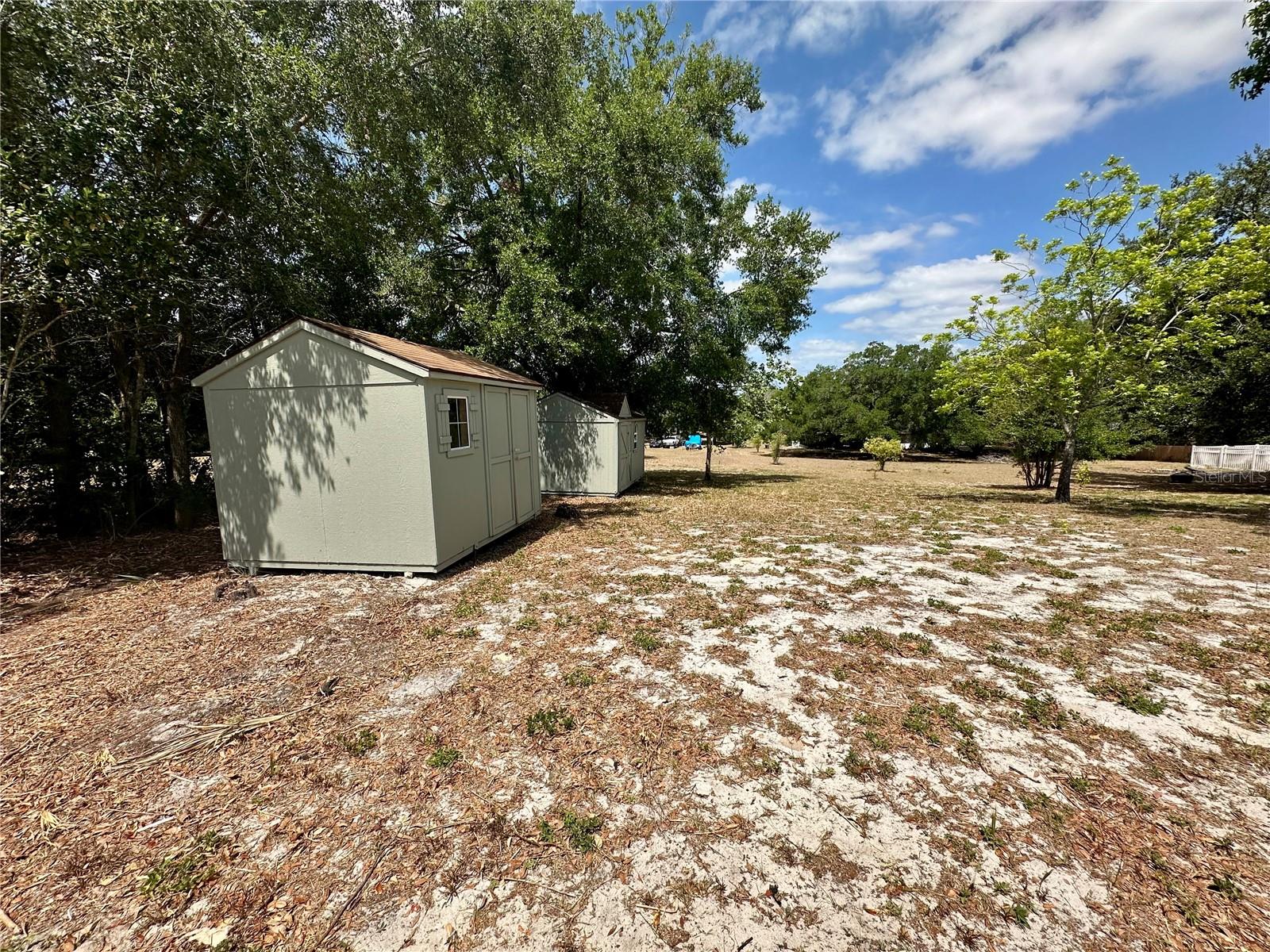 Image 33 of 34 For 1906 Long Pond Drive