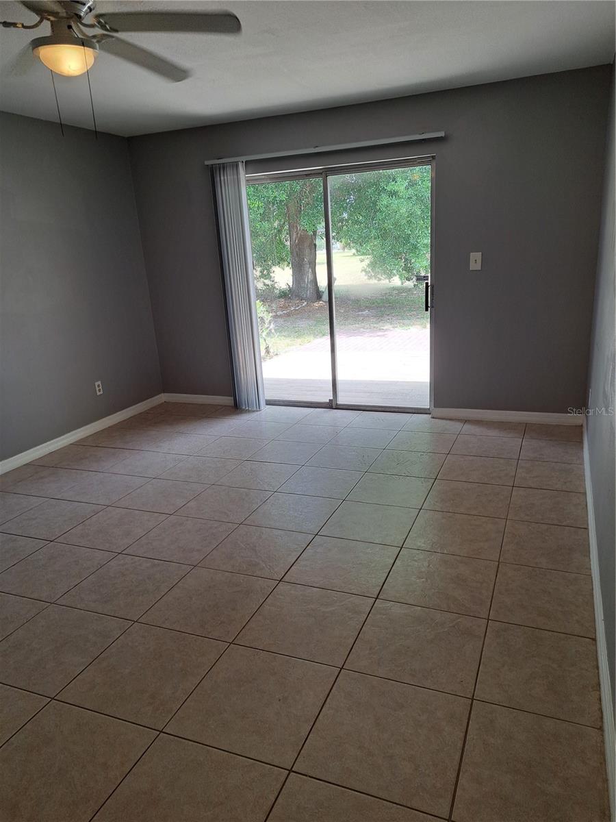 Image 4 of 15 For 5005 Lindsay Court