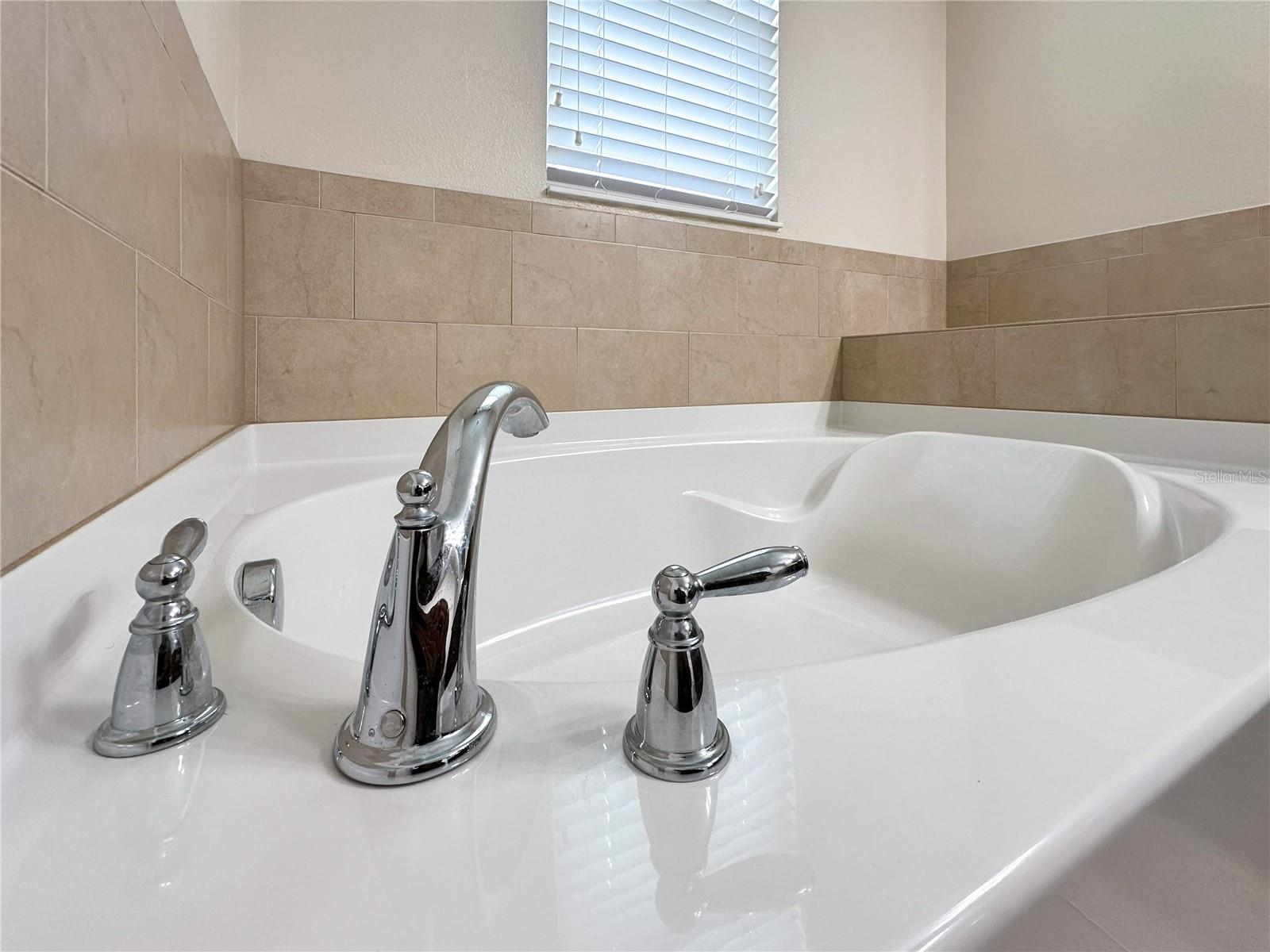 Image 16 of 32 For 2112 Rookery Lane