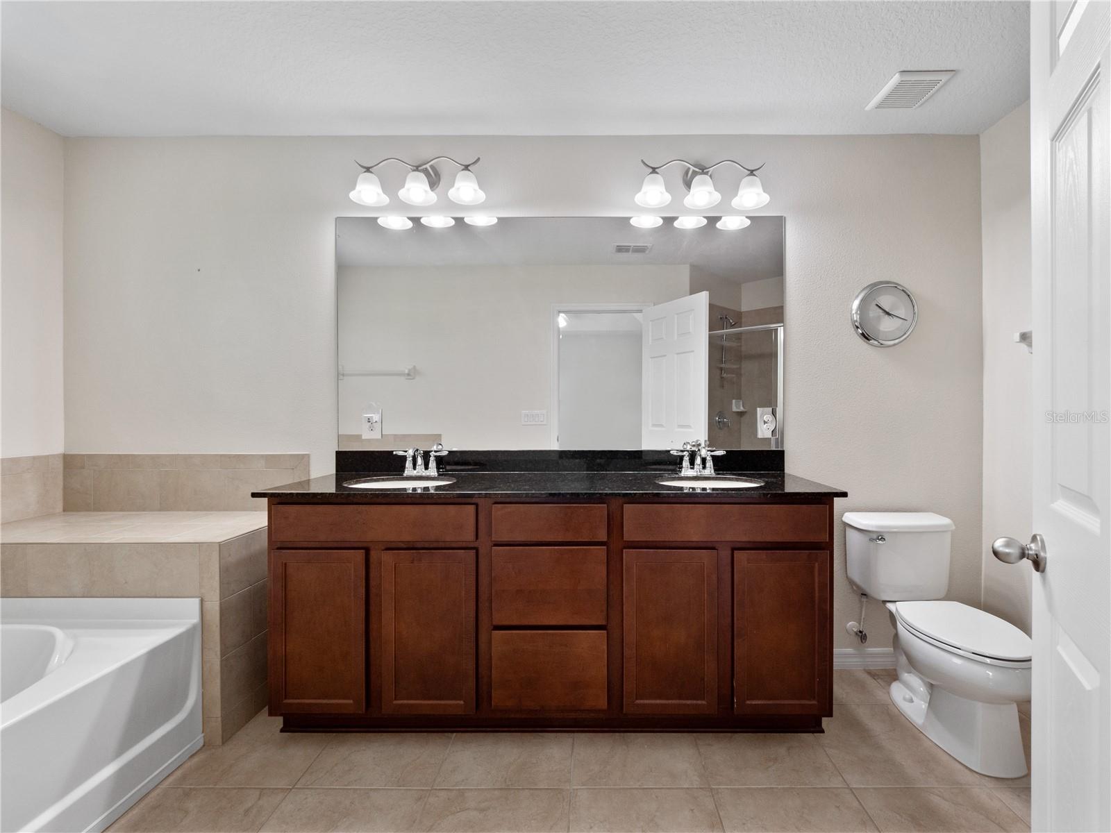 Image 17 of 32 For 2112 Rookery Lane