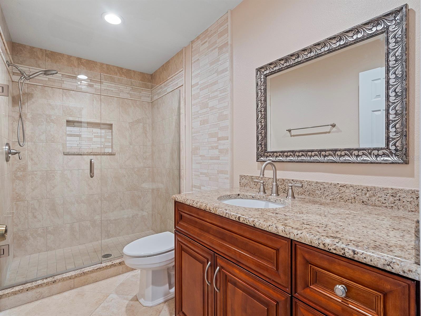 Image 11 of 42 For 5337 Watervista Drive