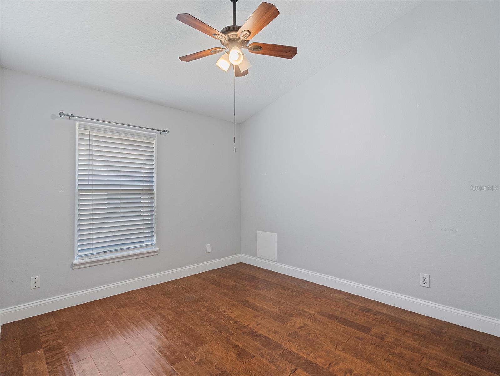 Image 12 of 42 For 5337 Watervista Drive