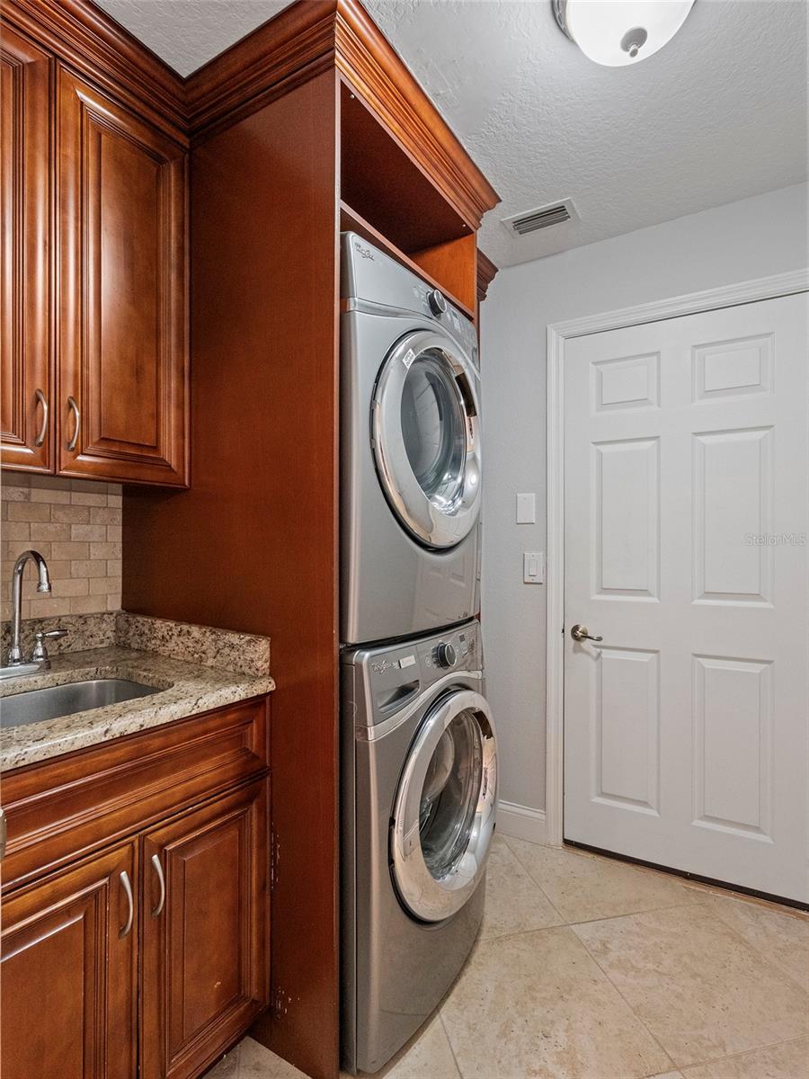 Image 13 of 42 For 5337 Watervista Drive