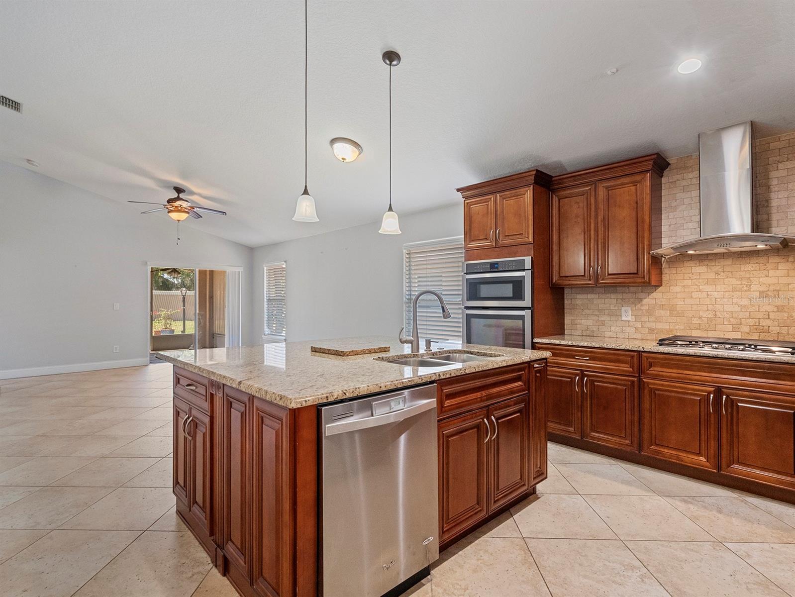 Image 16 of 42 For 5337 Watervista Drive