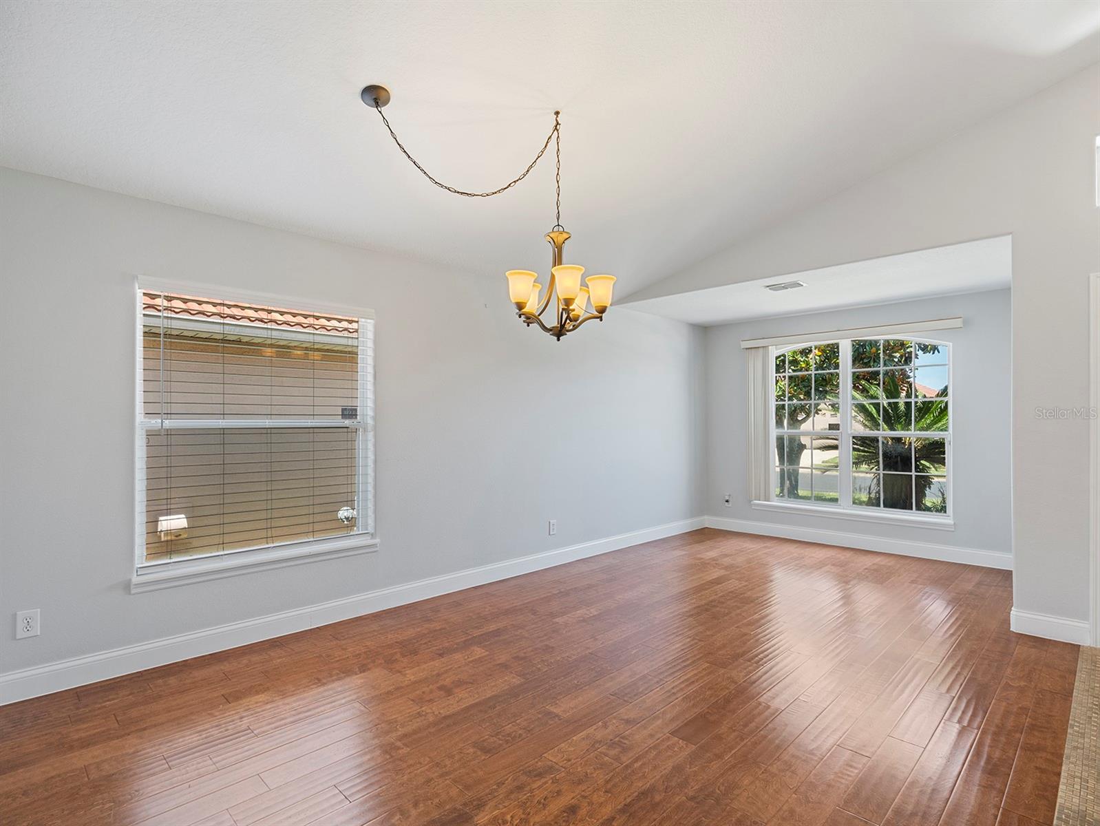 Image 7 of 42 For 5337 Watervista Drive