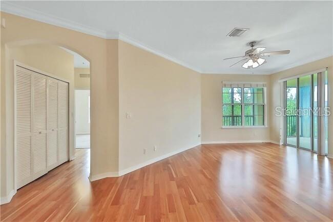Image 6 of 22 For 11565 Mizzon Drive 828