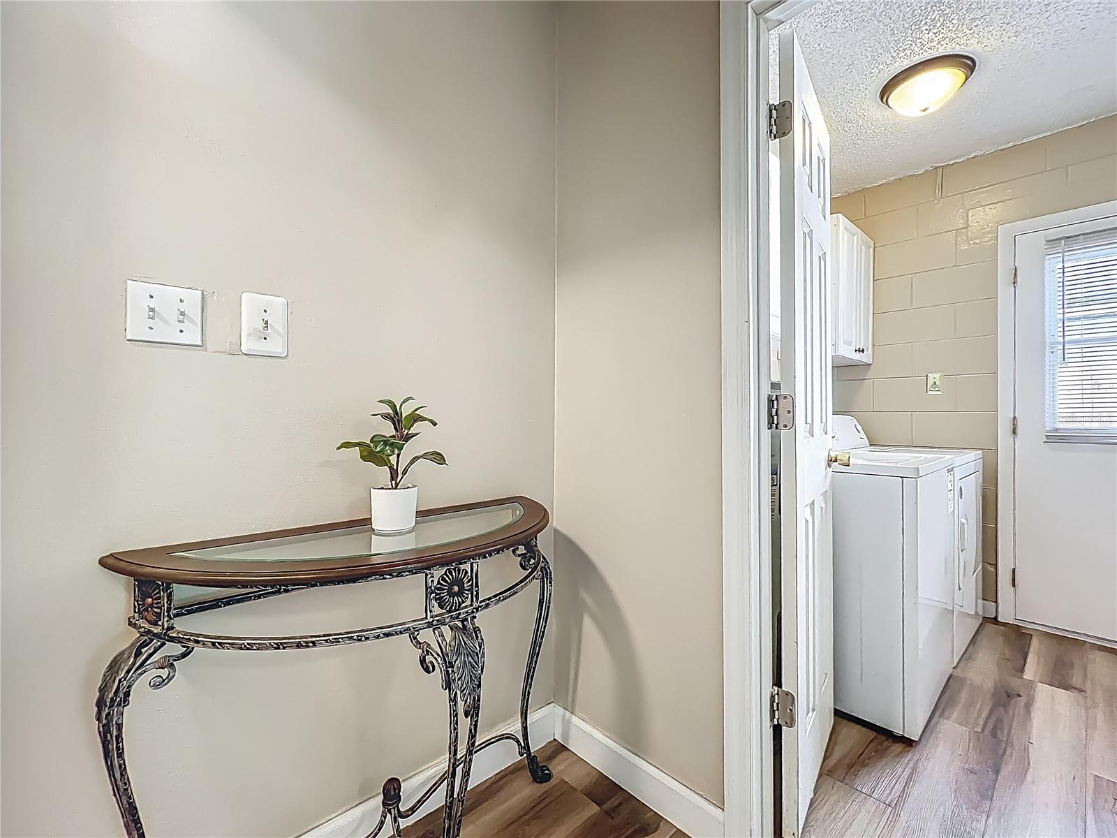 Image 38 of 72 For 898 Hendry Drive