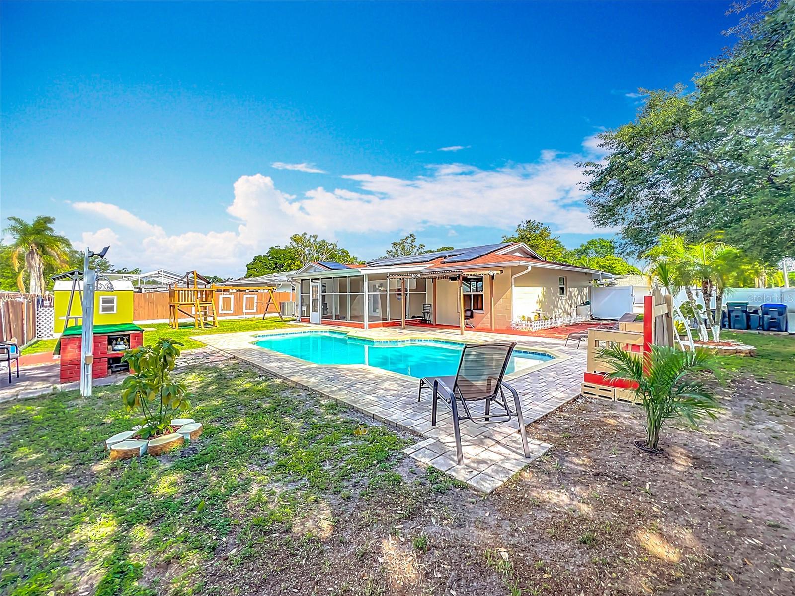 Image 50 of 72 For 898 Hendry Drive