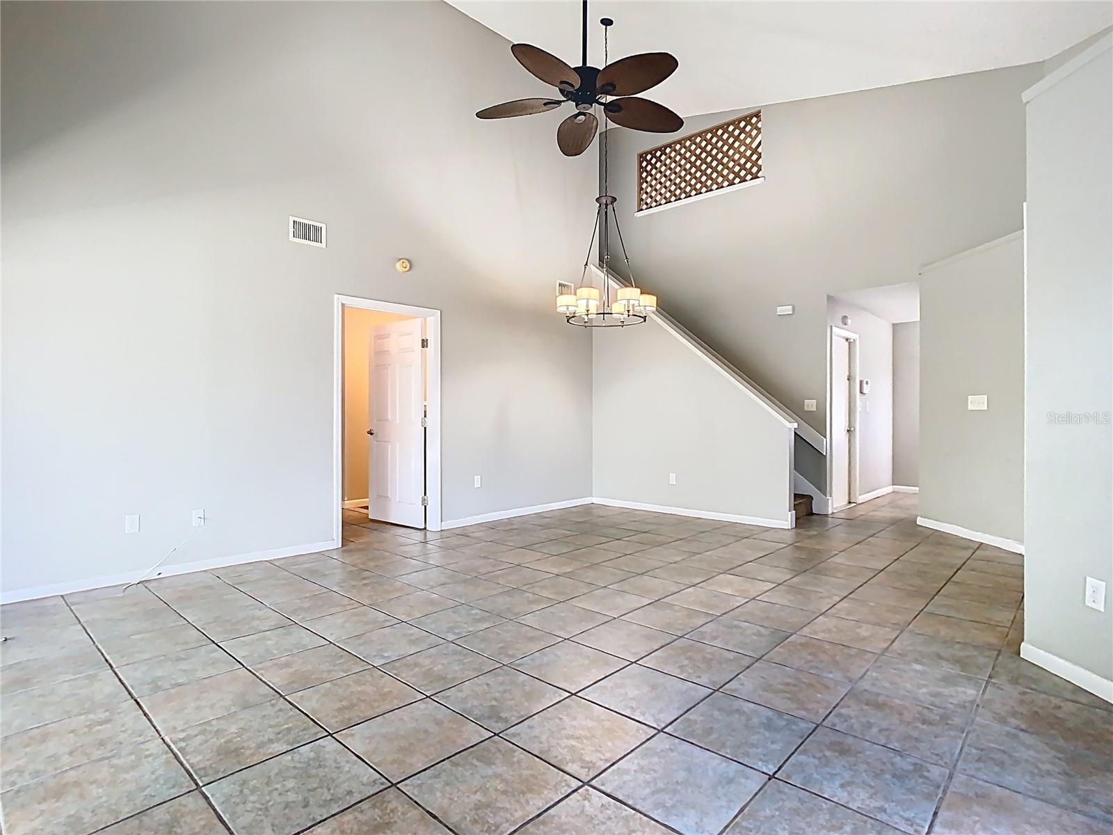 Image 20 of 63 For 702 White Pine Avenue