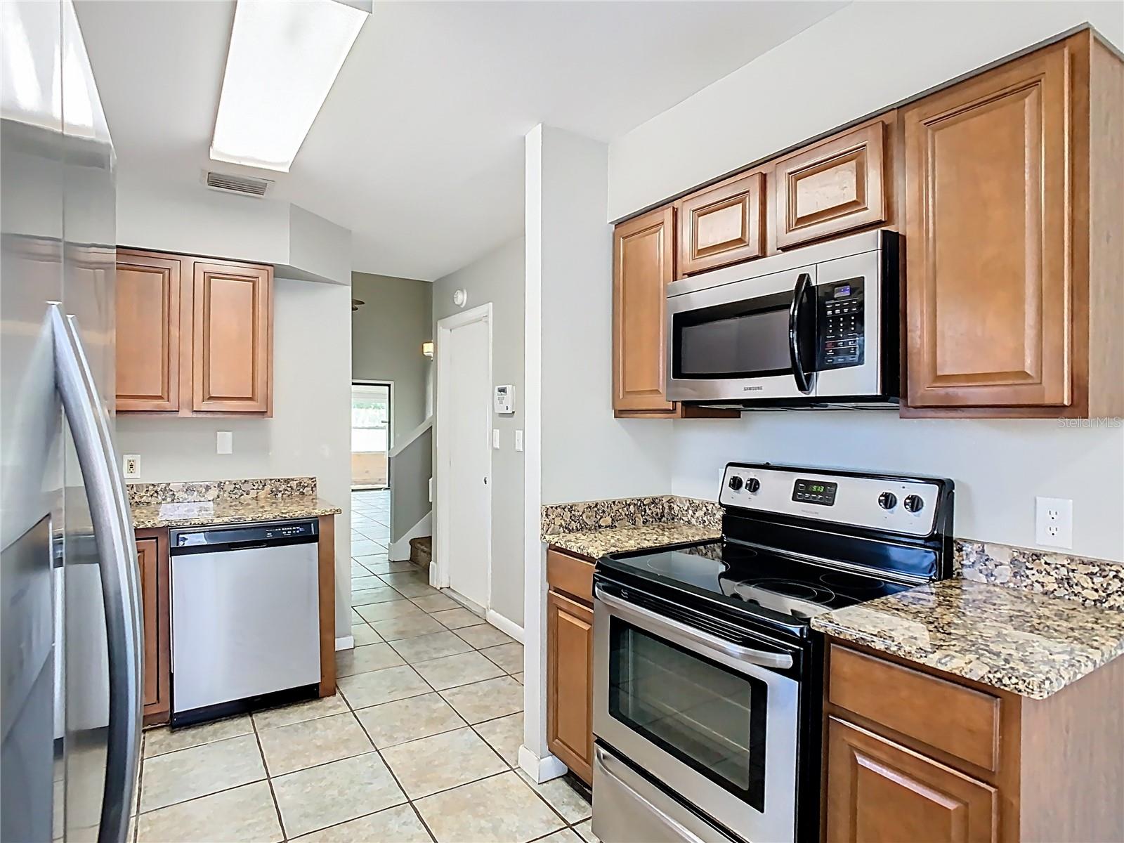Image 24 of 63 For 702 White Pine Avenue