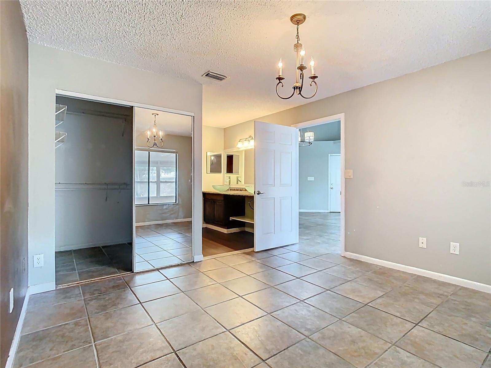 Image 32 of 63 For 702 White Pine Avenue
