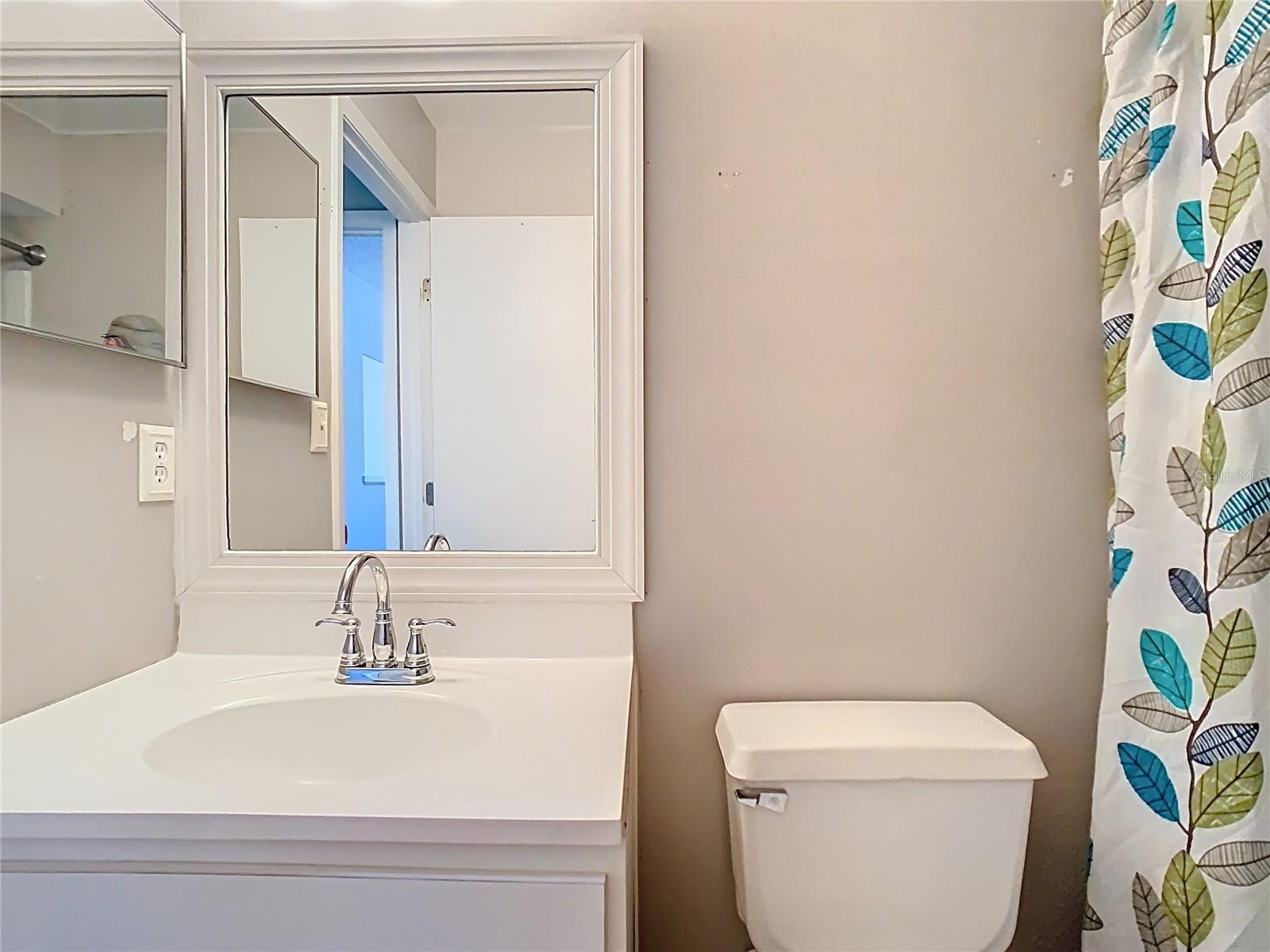 Image 42 of 63 For 702 White Pine Avenue