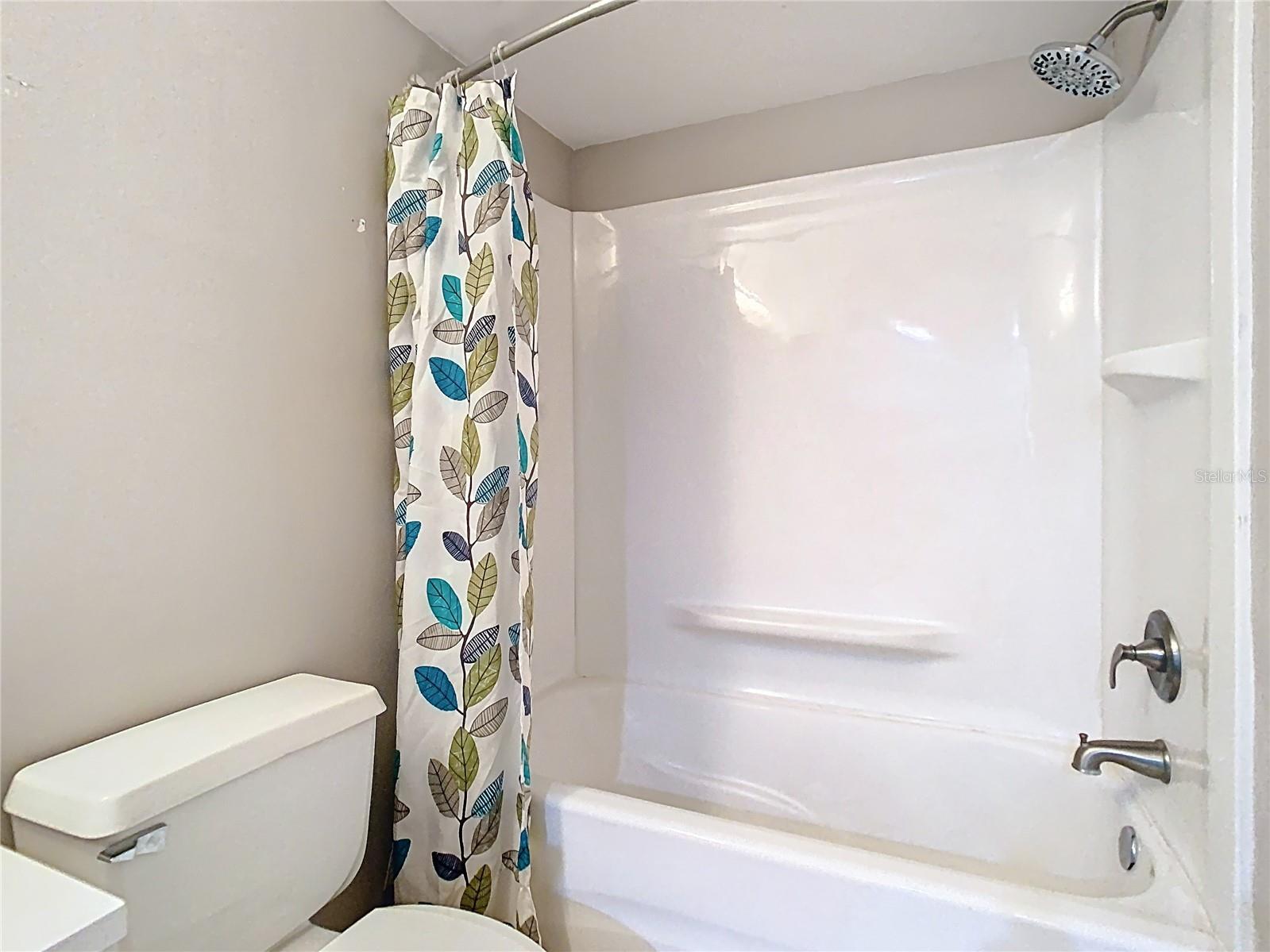 Image 43 of 63 For 702 White Pine Avenue
