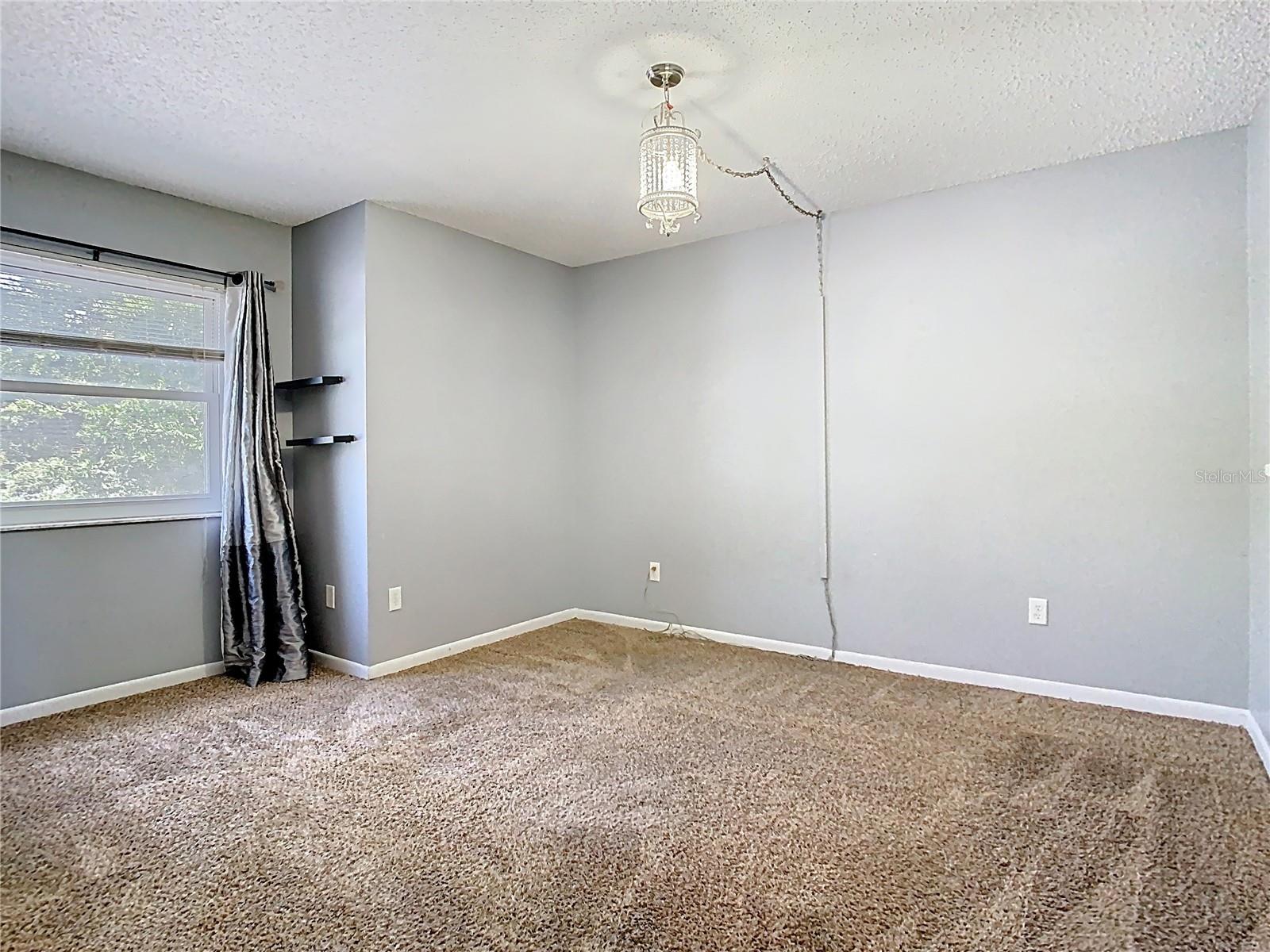 Image 44 of 63 For 702 White Pine Avenue