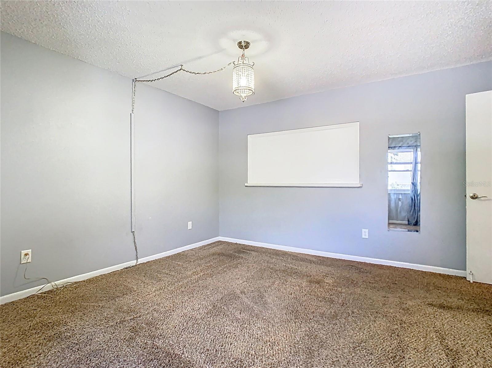Image 45 of 63 For 702 White Pine Avenue
