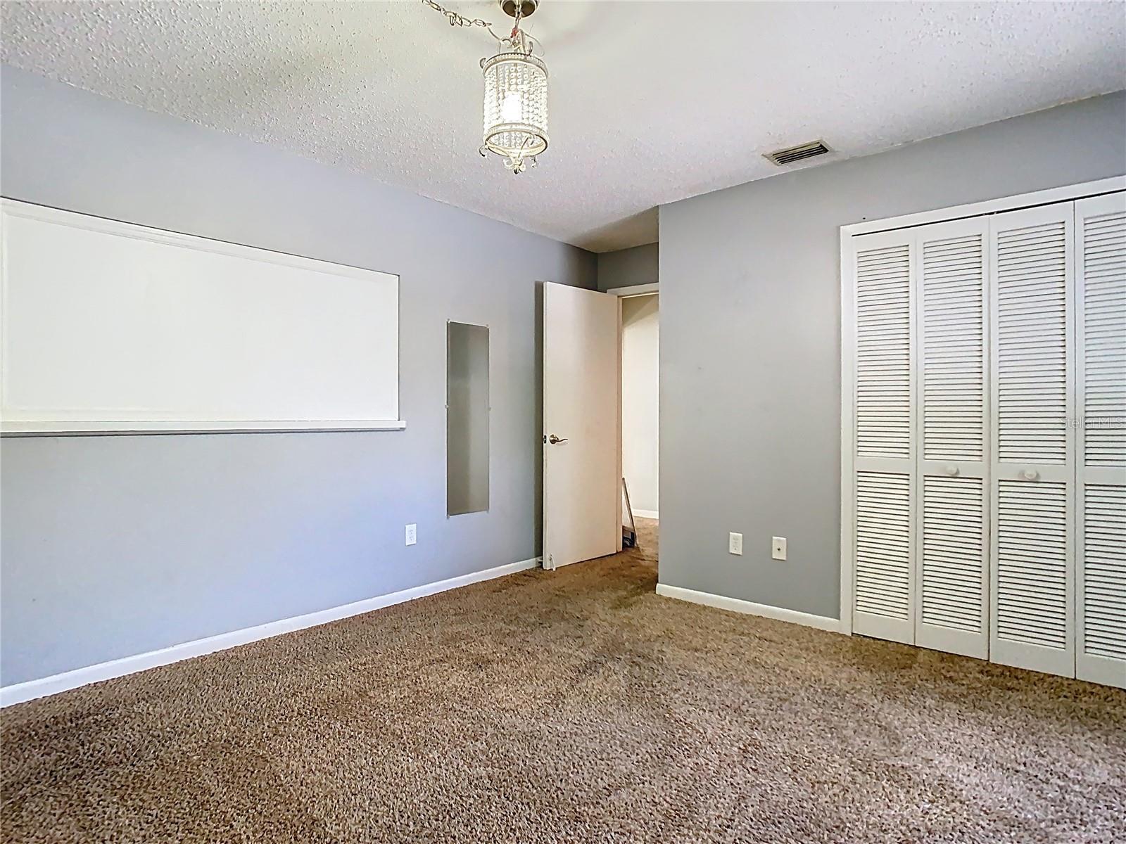 Image 46 of 63 For 702 White Pine Avenue
