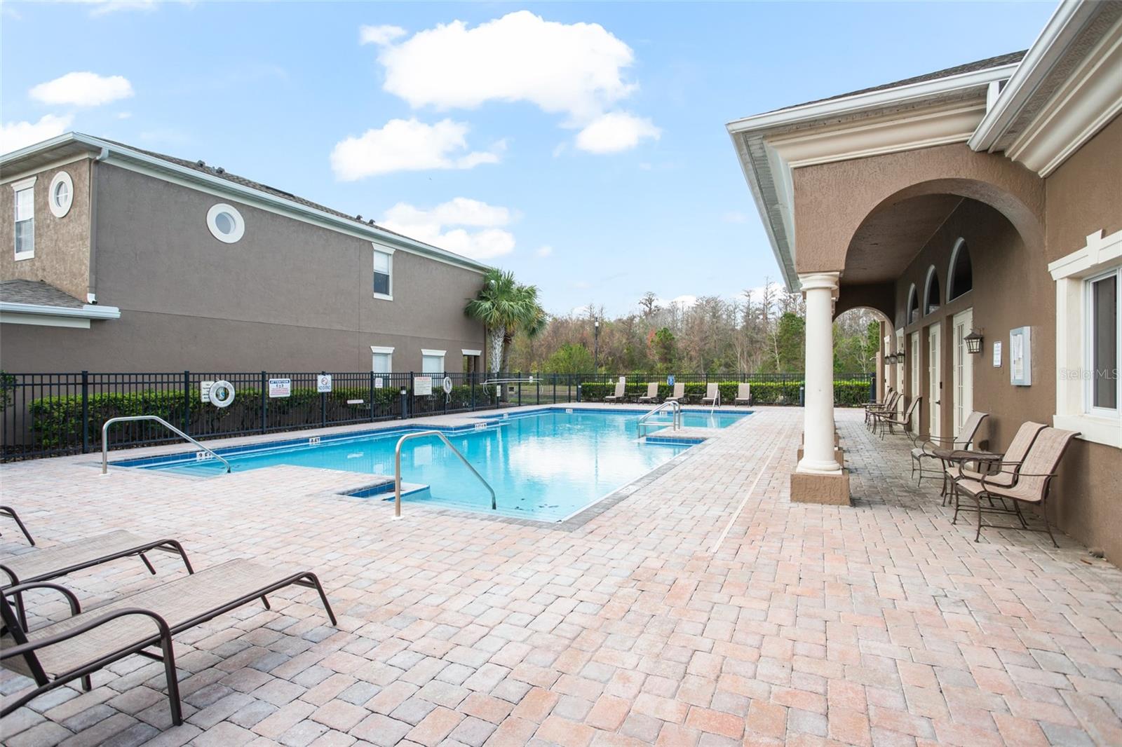 Image 18 of 19 For 3575 Victoria Pines Drive 276