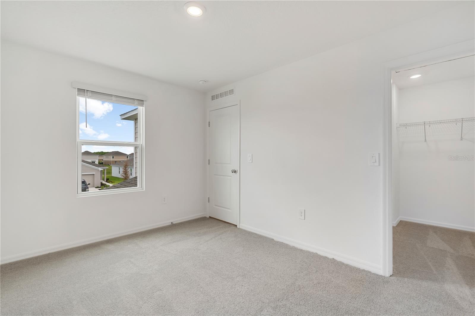 Image 10 of 31 For 5682 Nispero Way